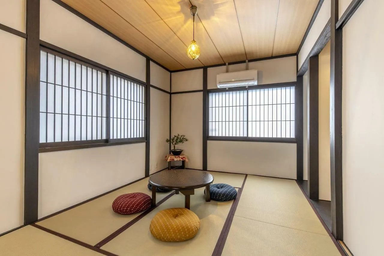 Kyoto Kamon Retro Na Hotel 0*,