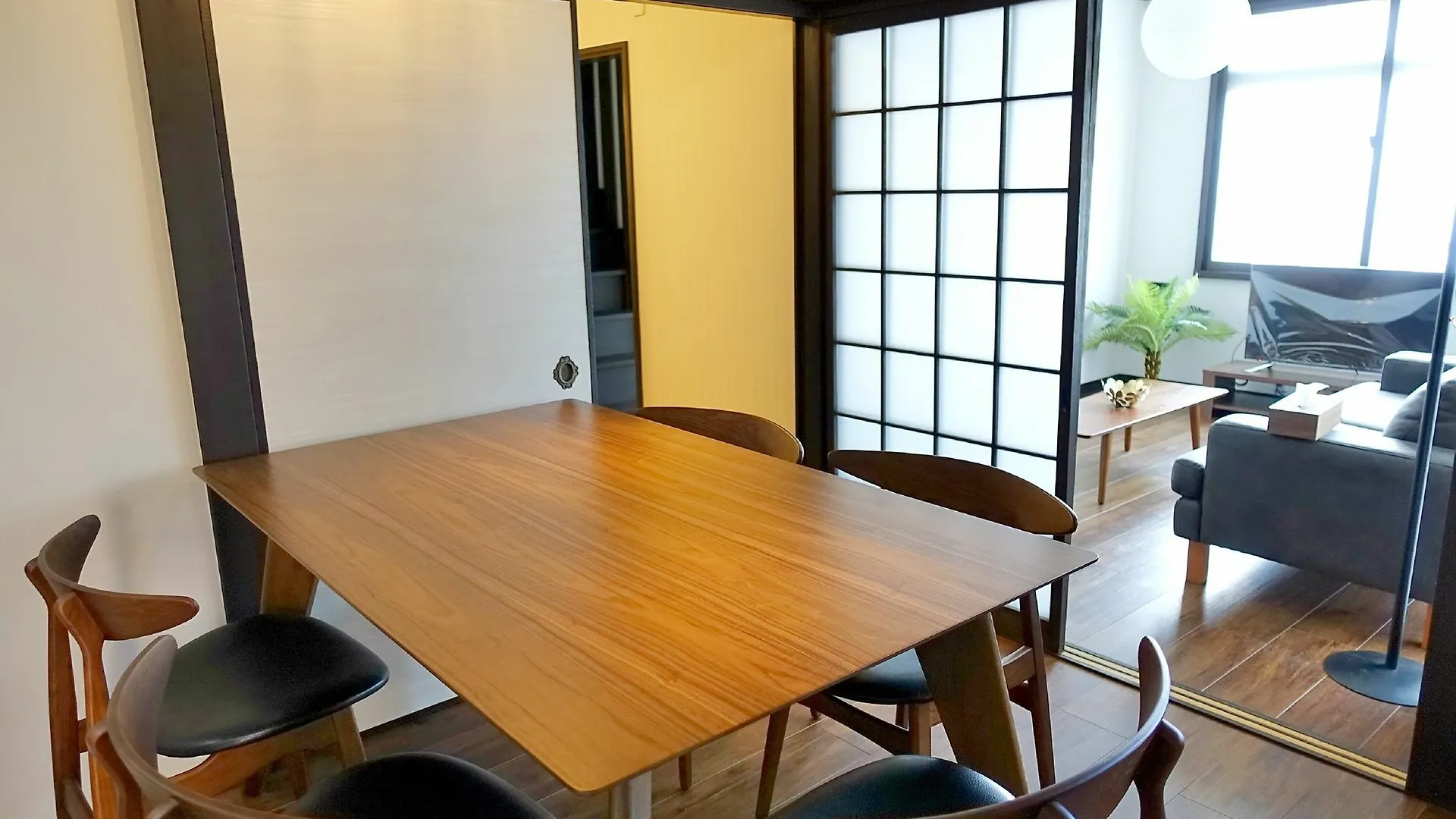 Kyoto Kamon Retro Na Hotel 0*,  Japan